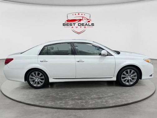 Blizzard Pearl 2011 Toyota Avalon Limited
