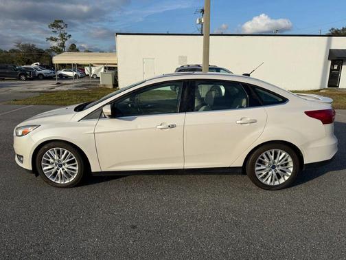 2018 Ford Focus Titanium