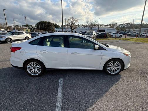 2018 Ford Focus Titanium
