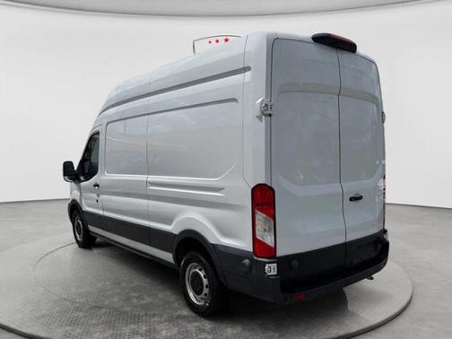 Oxford White 2020 Ford Transit-250 Base