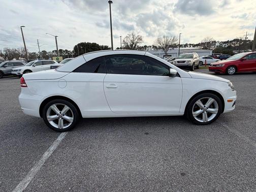2012 Volkswagen Eos Lux