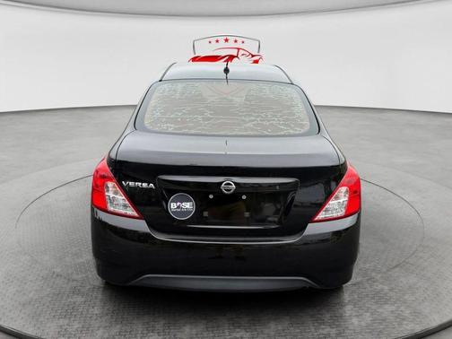2015 Nissan Versa 1.6 S