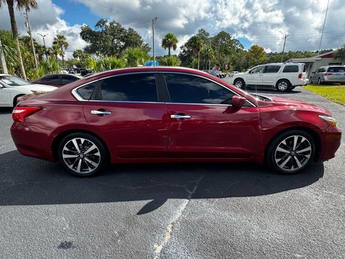 2016 Nissan Altima 2.5 SR
