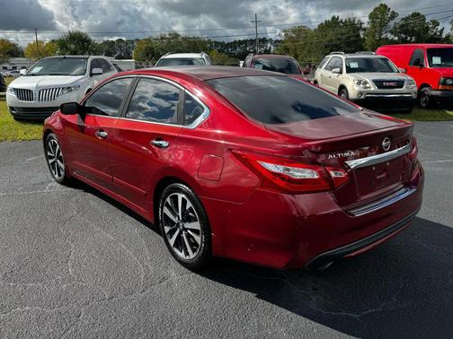 2016 Nissan Altima 2.5 SR