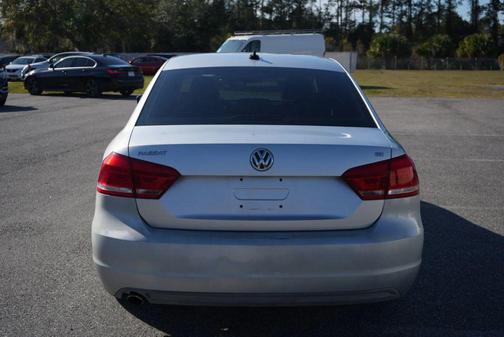 2013 Volkswagen Passat 2.5 SE