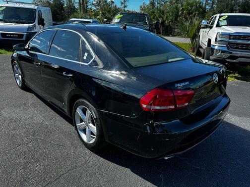 2012 Volkswagen Passat 2.5 SE
