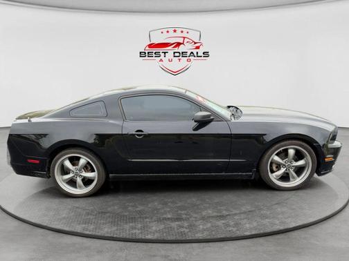 2014 Ford Mustang V6