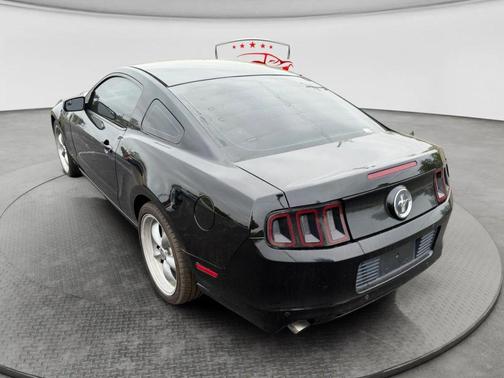 2014 Ford Mustang V6