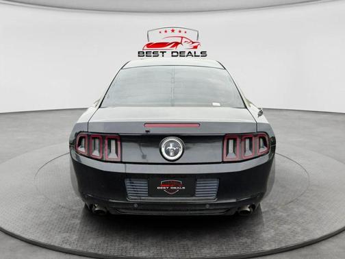 2014 Ford Mustang V6