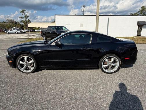 2014 Ford Mustang V6