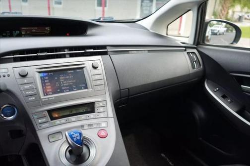 2013 Toyota Prius One
