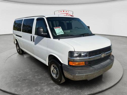 White 2014 Chevrolet Express 3500 LT