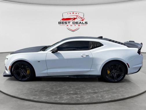 Summit White 2021 Chevrolet Camaro 1LT