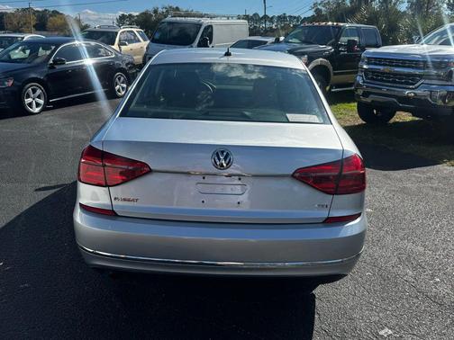 2016 Volkswagen Passat 1.8T S