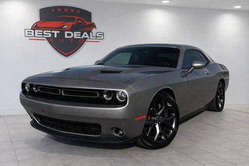 2016 Dodge Challenger SXT