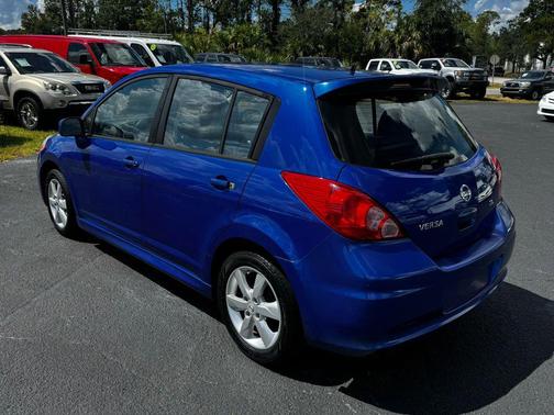 2012 Nissan Versa 1.8 SL