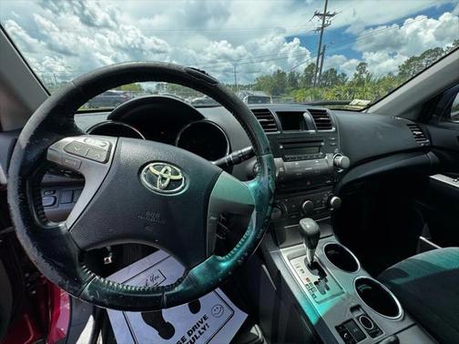 2010 Toyota Highlander SE