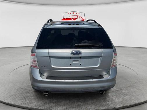 Silver 2007 Ford Edge SE