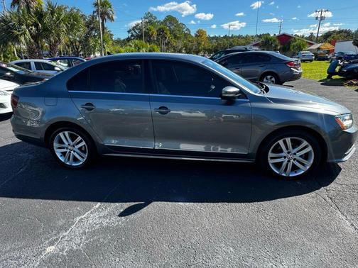 2017 Volkswagen Jetta 1.8T SEL