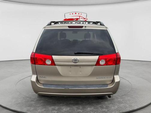 2006 Toyota Sienna LE