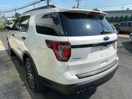2018 Ford Explorer Sport