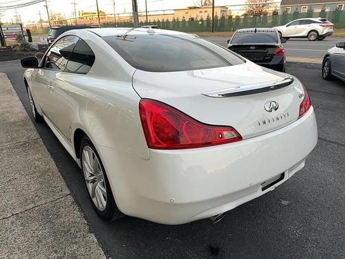 2013 INFINITI G37x Base
