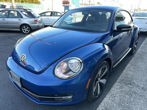 2012 Volkswagen Beetle Base