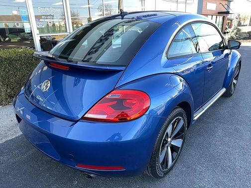2012 Volkswagen Beetle Base