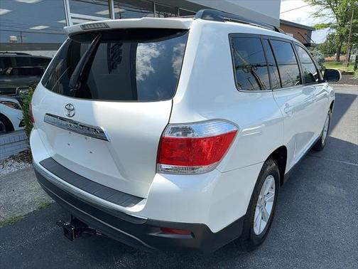 2013 Toyota Highlander SE