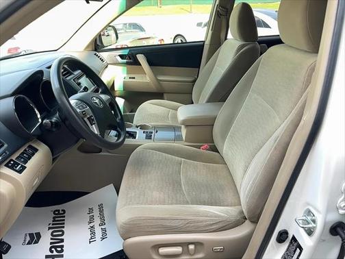 2013 Toyota Highlander SE