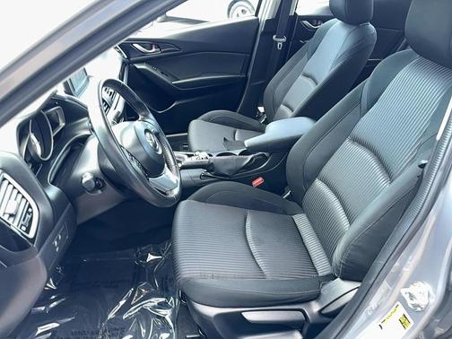 2015 Mazda Mazda3 i Touring