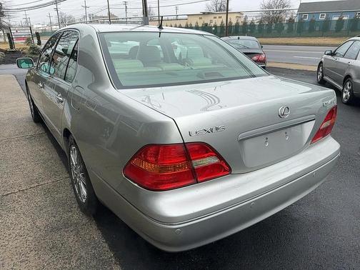 2002 Lexus LS 430 Base