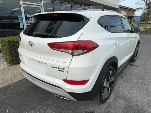 2017 Hyundai TUCSON Sport
