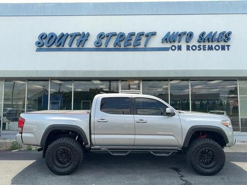Dark Gray Metallic 2016 Toyota Tacoma TRD Sport
