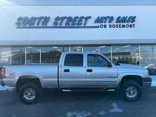 2005 Chevrolet Silverado 2500 LT H/D Crew Cab