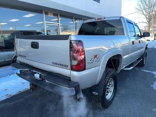 2005 Chevrolet Silverado 2500 LT H/D Crew Cab