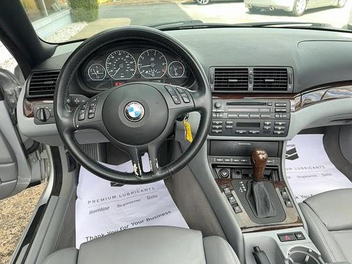2004 BMW 330 
