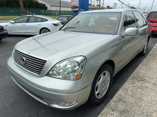 2001 Lexus LS 430 Base