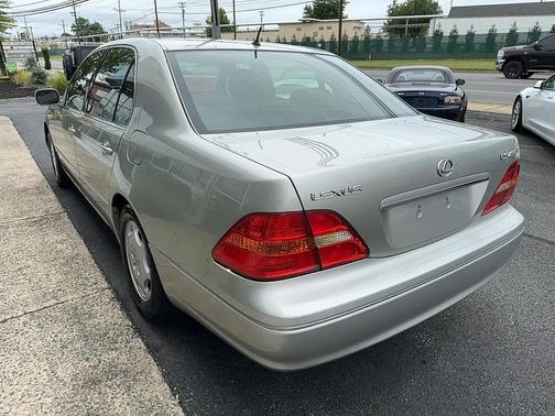 2001 Lexus LS 430 Base