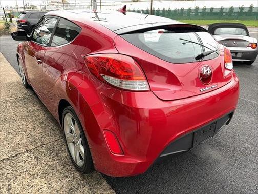 2014 Hyundai Veloster Base
