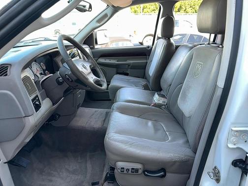 2003 Dodge Ram 2500 SLT