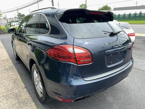 2011 Porsche Cayenne S