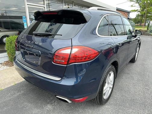 2011 Porsche Cayenne S