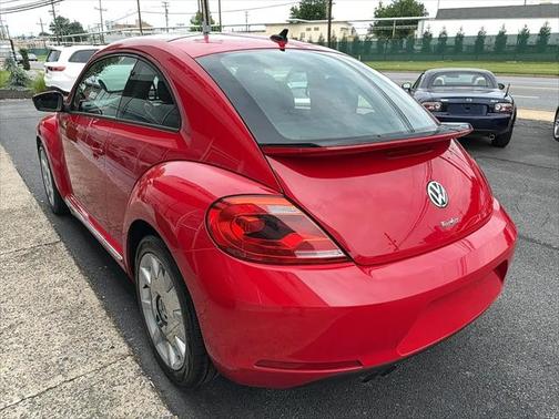 2016 Volkswagen Beetle 1.8T SEL