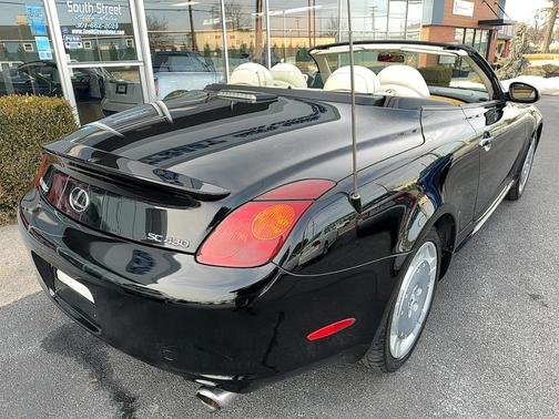 2005 Lexus SC 430 Base