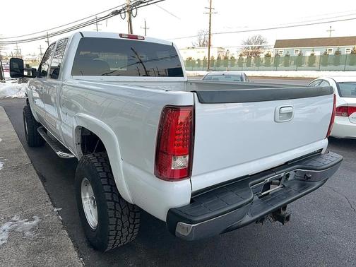 2005 Chevrolet Silverado 2500 LS H/D Extended Cab