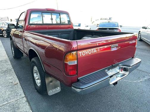 2000 Toyota Tacoma Base