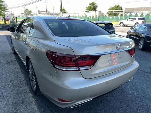 Champagne 2013 Lexus LS 460 L
