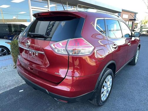 2016 Nissan Rogue S