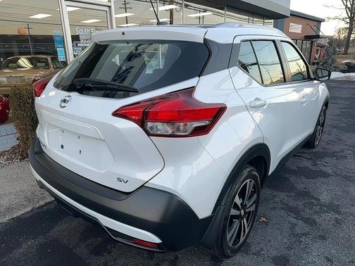 2018 Nissan Kicks SV